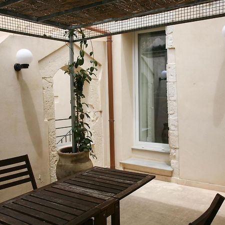 Lanterne Magiche Ortigia - Dependances Apartment Syracuse Ngoại thất bức ảnh