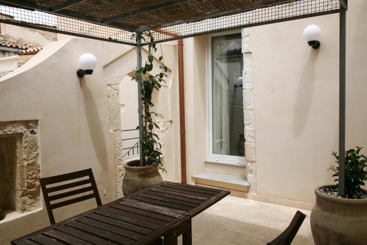 Lanterne Magiche Ortigia - Dependances Apartment Syracuse Ngoại thất bức ảnh
